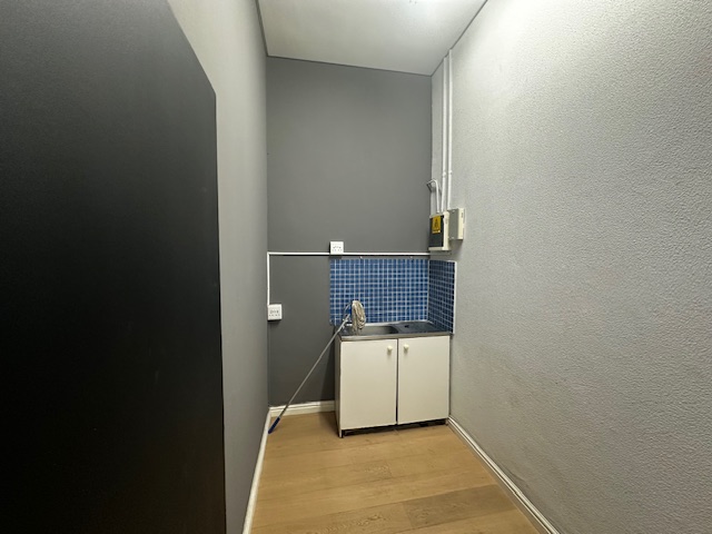 To Let commercial Property for Rent in Woodstock Western Cape